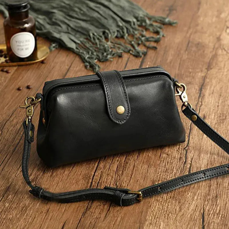 Clara’s Velissa Classic | Vintage-Inspired Structured PU Leather Bag